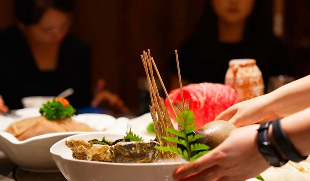 重磅！海底捞推出首家宴会店