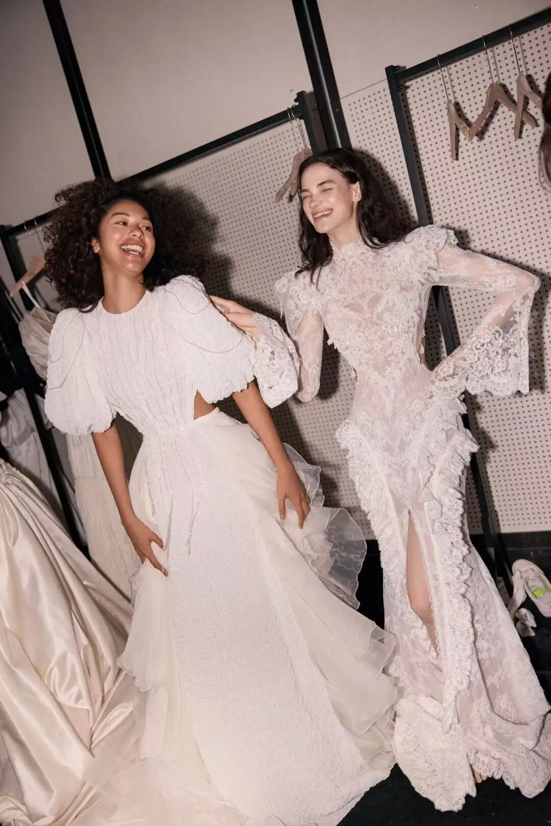 《2026年11大婚纱潮流趋势！》