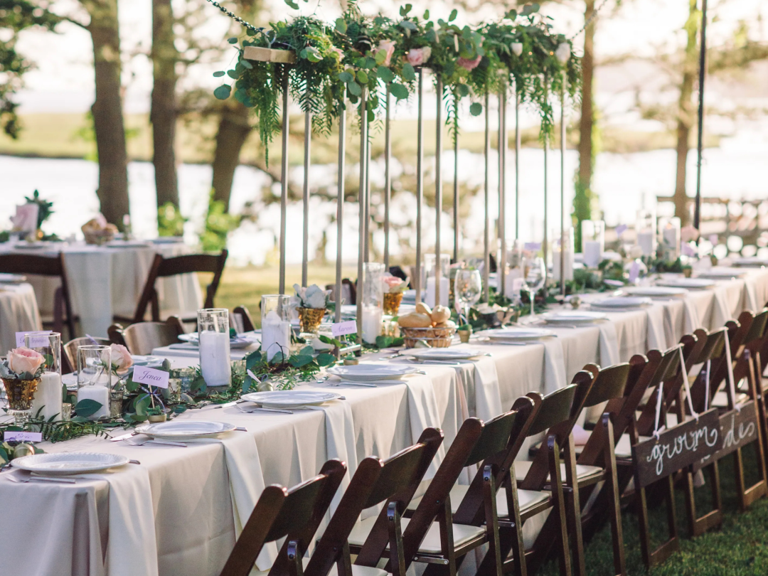 King's table at outdoor reception