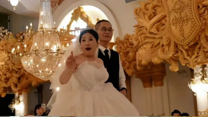 妈妈参加婚礼，突然发现新娘是自己！